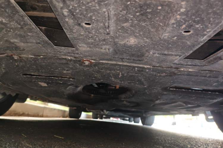 Used Buick GL8 2020 ES Land Cruiser 653T Comfort Edition Chassis Front