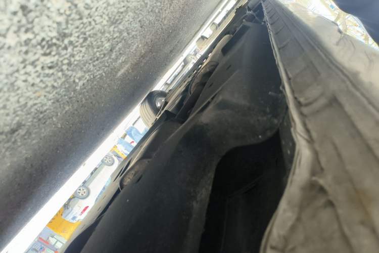 Used Buick GL8 2020 Land Business Class 652T Premium Model Chassis Front Right
