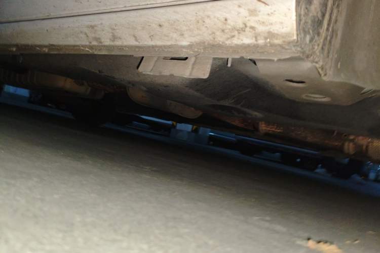 Used Buick GL8 2020 ES Land Cruiser 653T Comfort Edition Chassis Front Right