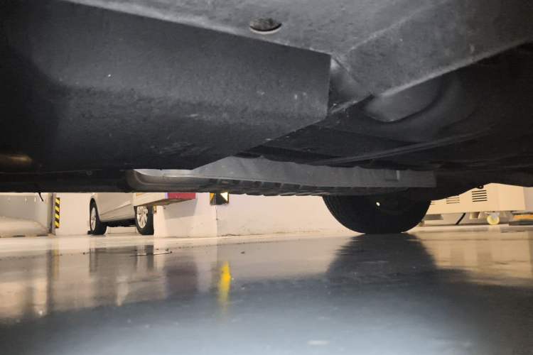 Used Buick GL8 2020 ES Land Cruiser 653T Comfort Edition Chassis Front Right