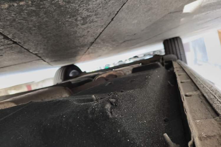 Used Buick GL8 2020 Land Cruiser Executive Class 652T Comfort Model Chassis Front Right