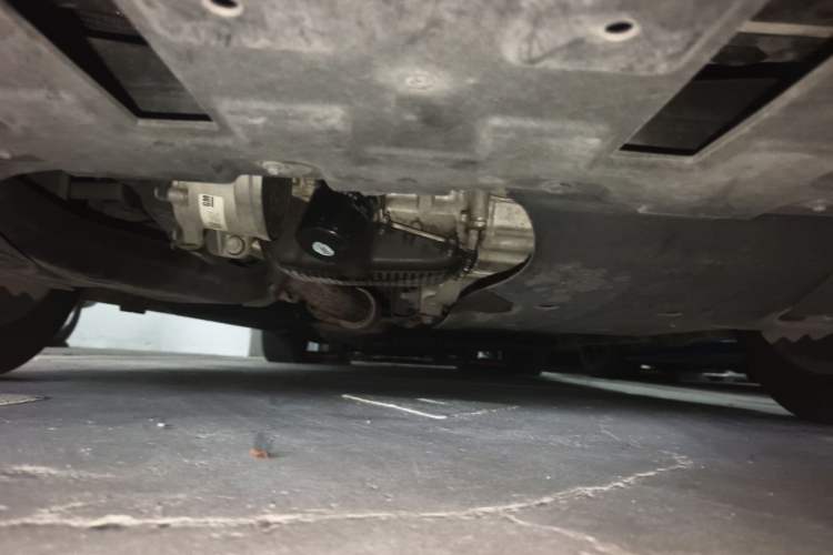Used Buick GL8 2020 ES Land Cruiser 653T Luxury Edition Chassis Front