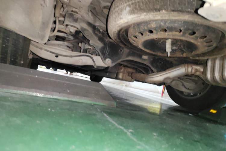 Used Buick GL8 2020 ES Land Cruiser 653T Luxury Edition Chassis Rear