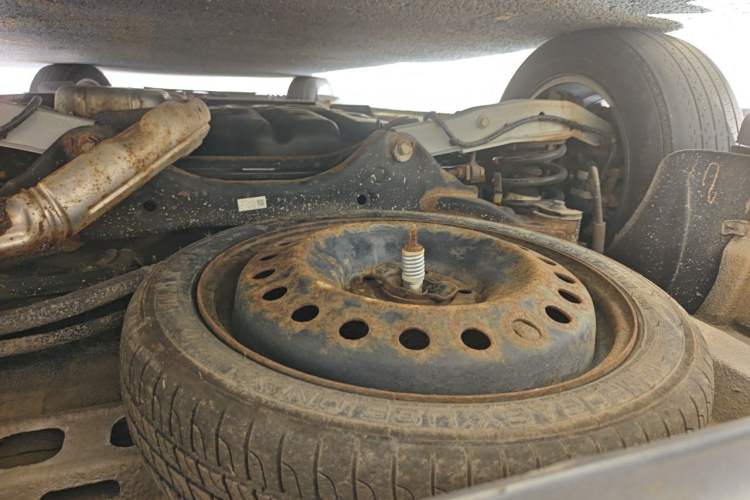 Used Buick GL8 2020 ES Land Cruiser 653T Comfort Edition Chassis Rear