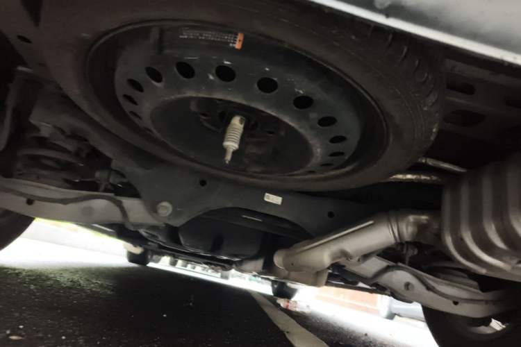 Used Buick GL8 2020 ES Land Cruiser 653T Comfort Edition Chassis Rear