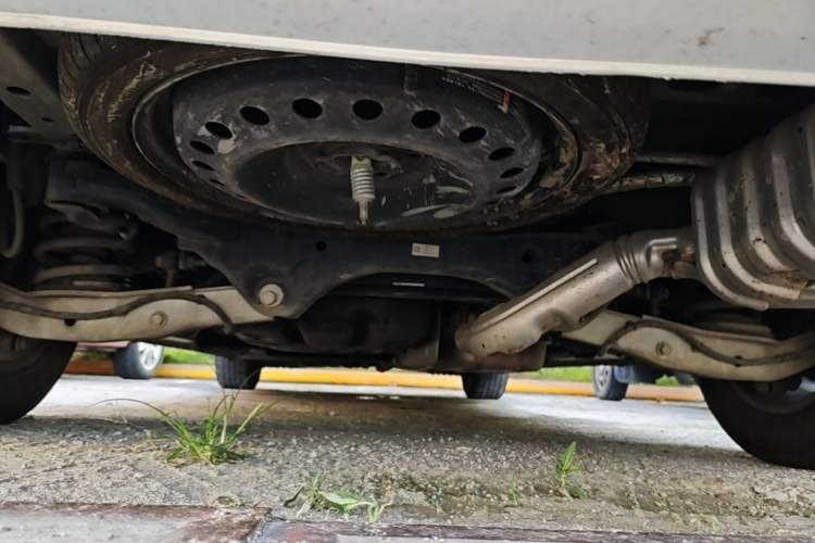 Used Buick GL8 2020 ES Land Cruiser 653T Comfort Edition Chassis Rear