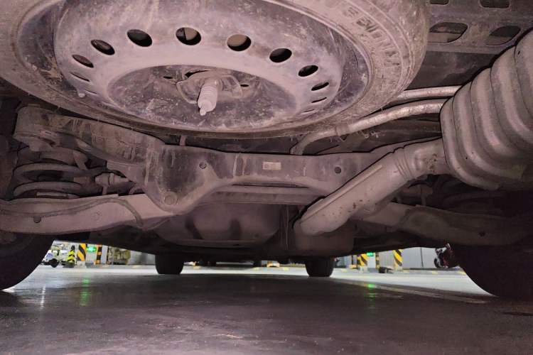 Used Buick GL8 2020 ES Land Cruiser 653T Comfort Edition Chassis Rear