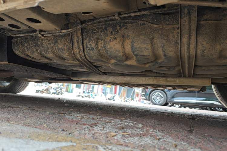 Used Buick GL8 2020 ES Land Cruiser 653T Flagship Model Chassis Rear Left