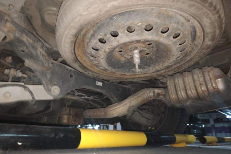 Used Buick GL8 2020 ES Land Cruiser 653T Comfort Edition Chassis Rear Left