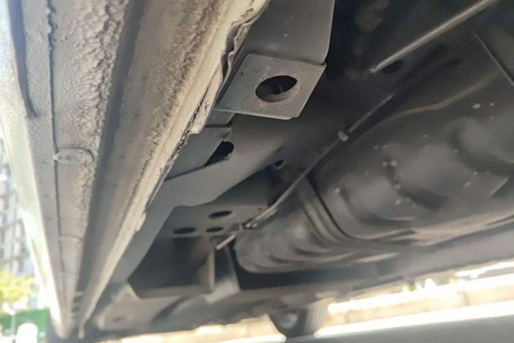 Used Buick GL8 2020 ES Land Cruiser 653T Flagship Model Chassis Rear Left