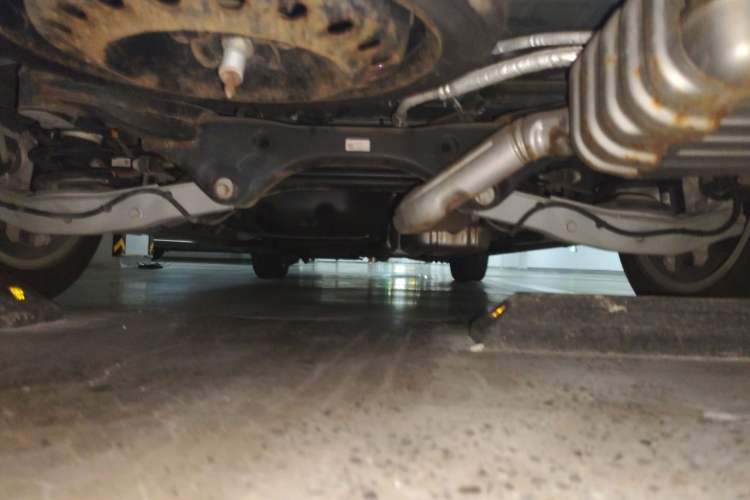 Used Buick GL8 2020 ES Land Cruiser 653T Luxury Model Chassis Rear