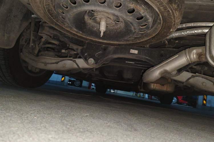 Used Buick GL8 2020 ES Land Cruiser 653T Comfort Edition Chassis Rear