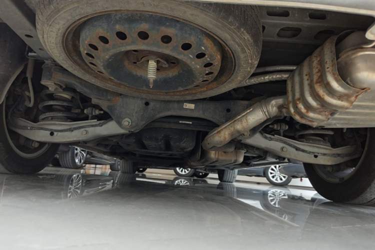 Used Buick GL8 2020 ES Land Cruiser 653T Luxury Model Chassis Rear