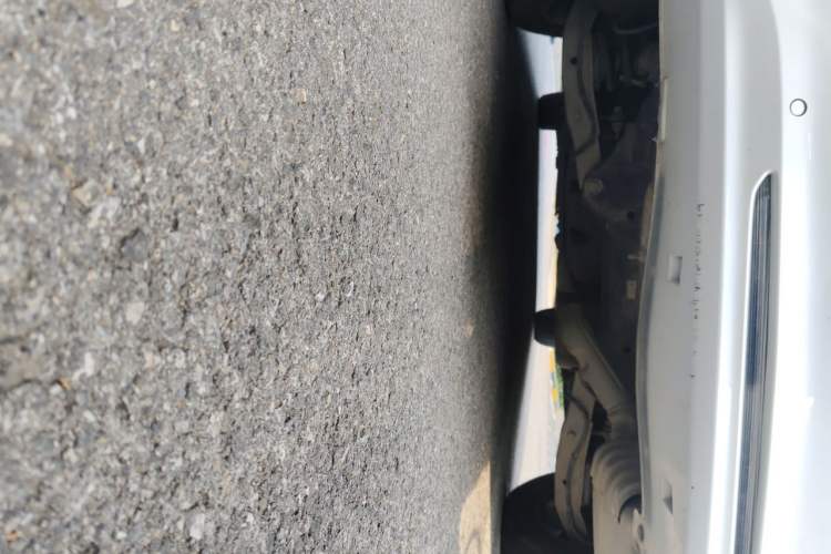 Used Buick GL8 2020 ES Land Cruiser 653T Comfort Edition Chassis Rear