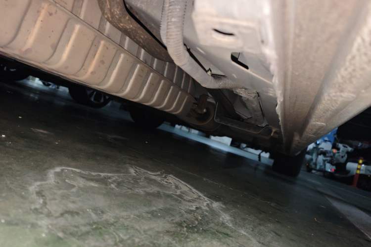 Used Buick GL8 2020 ES Land Cruiser 653T Comfort Edition Chassis Rear Right