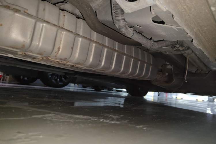 Used Buick GL8 2020 ES Land Cruiser 653T Comfort Edition Chassis Rear Right