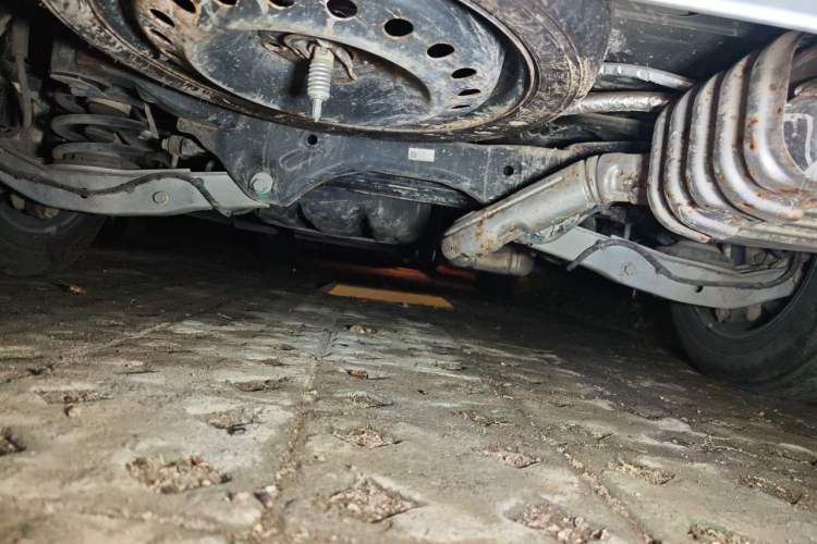 Used Buick GL8 2020 ES Land Cruiser 653T Comfort Edition Chassis Rear