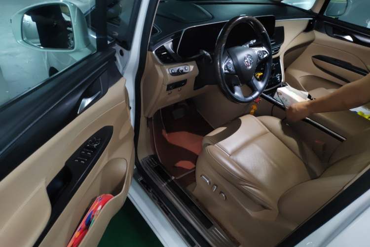 Used Buick GL8 2020 ES Land Cruiser 653T Luxury Edition Driver Seat