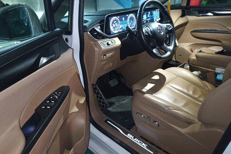 Used Buick GL8 2020 ES Land Cruiser 653T Flagship Model Driver Seat