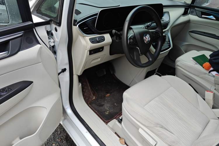 Used Buick GL8 2020 ES Land Cruiser 653T Comfort Edition Driver Seat