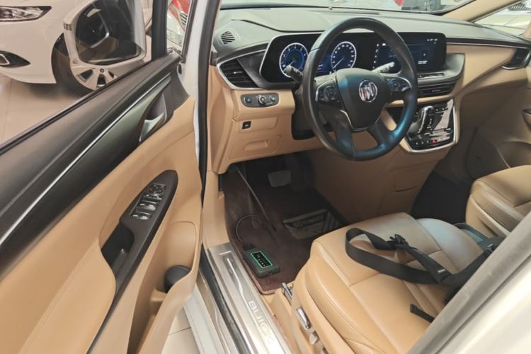 Used Buick GL8 2020 ES Land Cruiser 653T Flagship Model Driver Seat