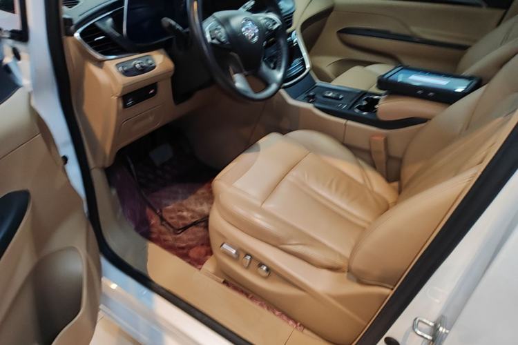 Used Buick GL8 2020 ES Land Cruiser 653T Luxury Edition Driver Seat