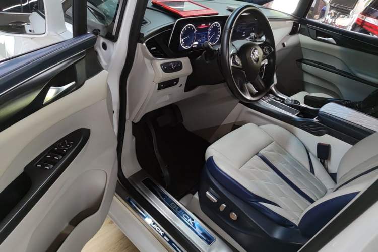 Used Buick GL8 2020 ES Land Cruiser 653T Luxury Edition Driver Seat