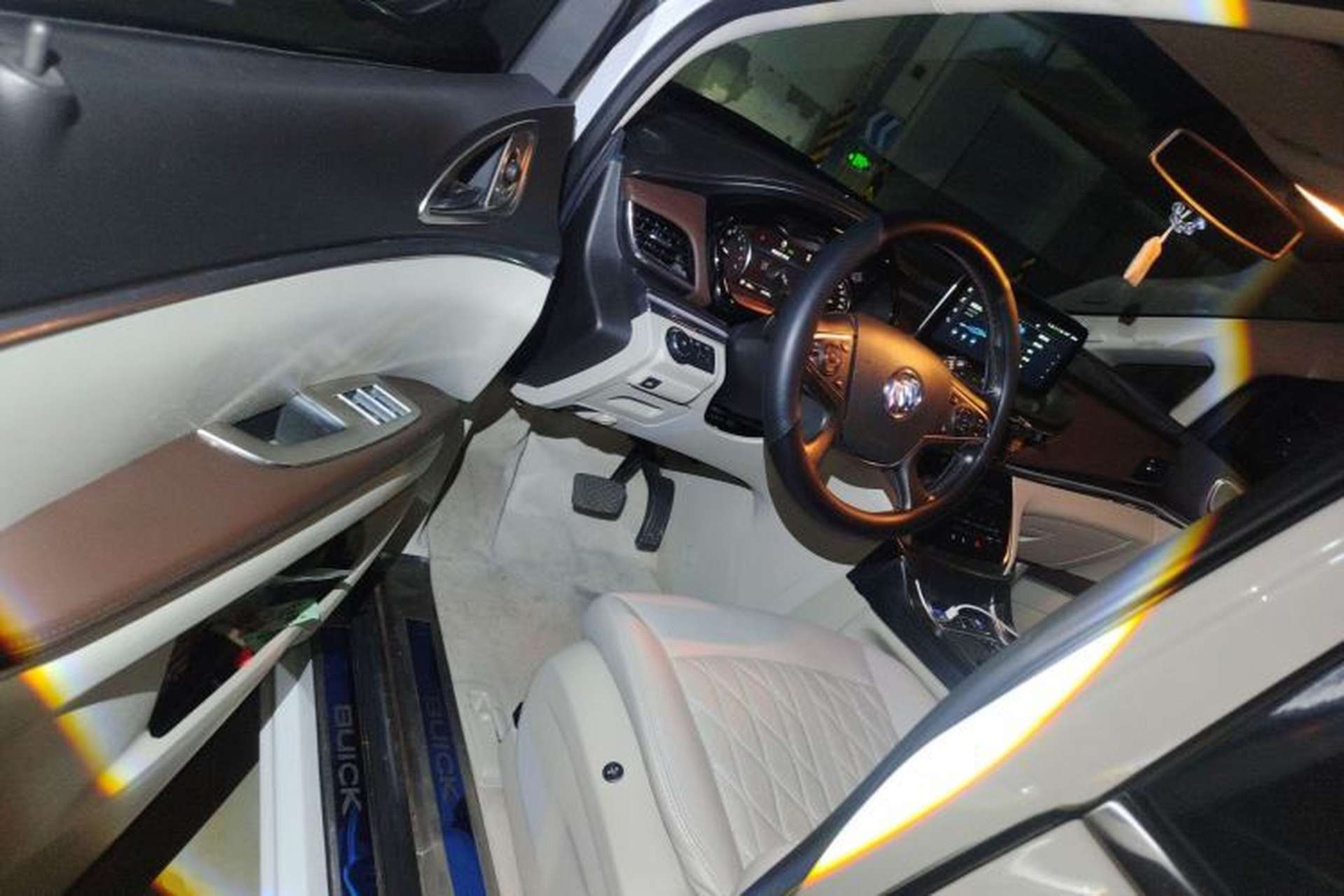 Used Buick GL8 2020 Land Business Class 652T Luxury Model Driver Seat