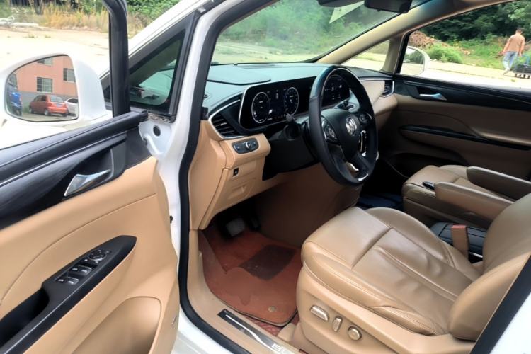 Used Buick GL8 2020 ES Land Cruiser 653T Flagship Model Driver Seat