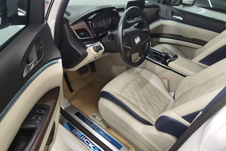 Used Buick GL8 2020 Land Business Class 652T Luxury Model Driver Seat