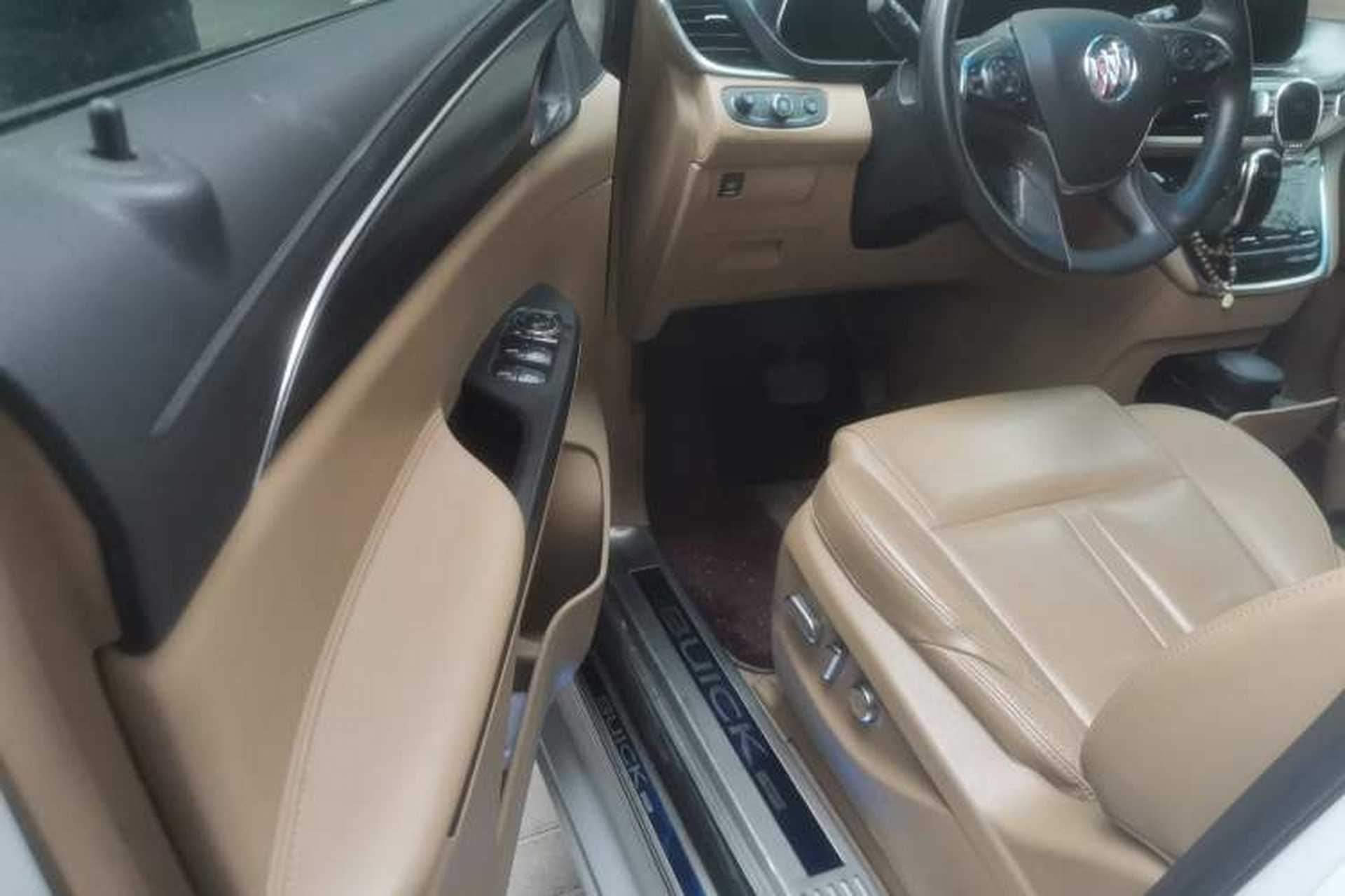 Used Buick GL8 2020 ES Land Cruiser 653T Luxury Model Driver Seat