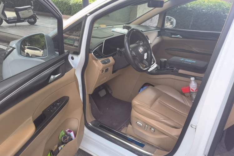Used Buick GL8 2020 ES Land Cruiser 653T Luxury Edition Driver Seat