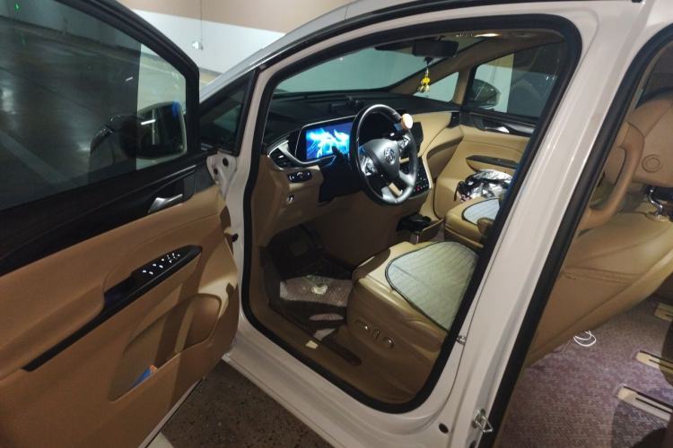 Used Buick GL8 2020 ES Land Cruiser 653T Luxury Model Driver Seat