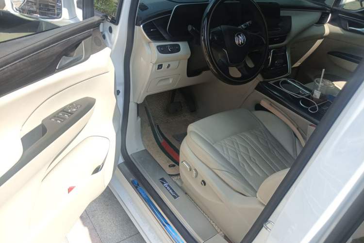 Used Buick GL8 2020 ES Land Cruiser 653T Comfort Edition Driver Seat