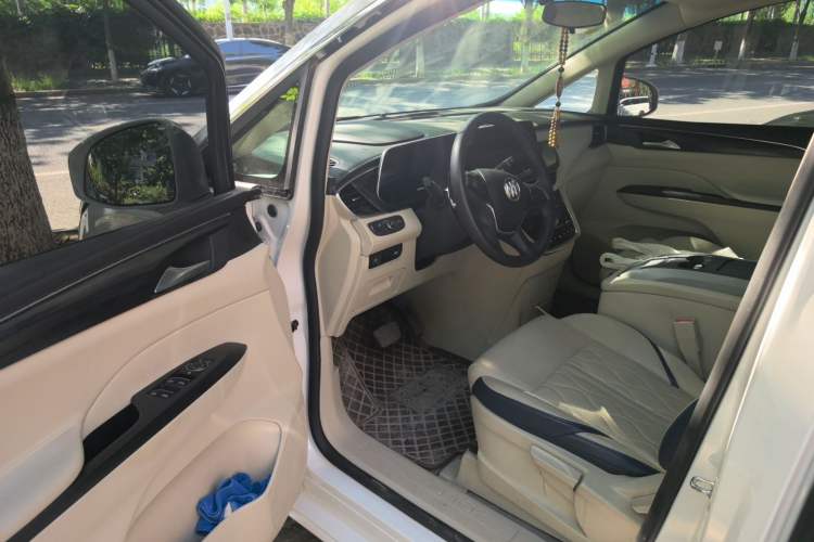 Used Buick GL8 2020 ES Land Cruiser 653T Comfort Edition Driver Seat