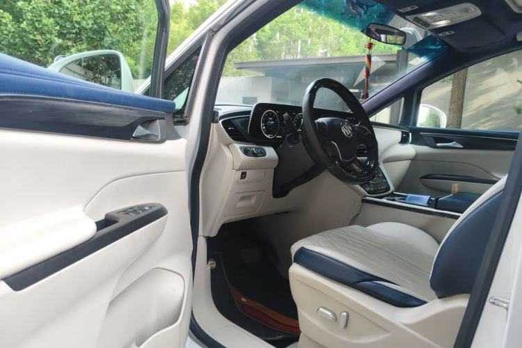 Used Buick GL8 2020 ES Land Cruiser 653T Comfort Edition Driver Seat