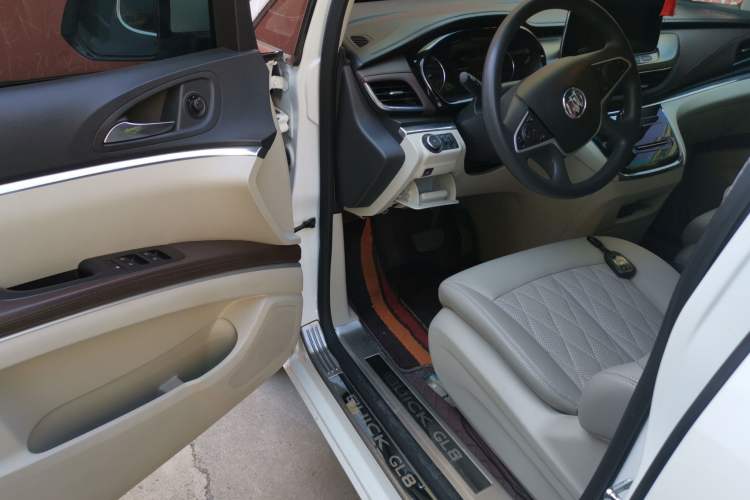 Used Buick GL8 2020 Land Cruiser Executive Class 652T Comfort Model Driver Seat