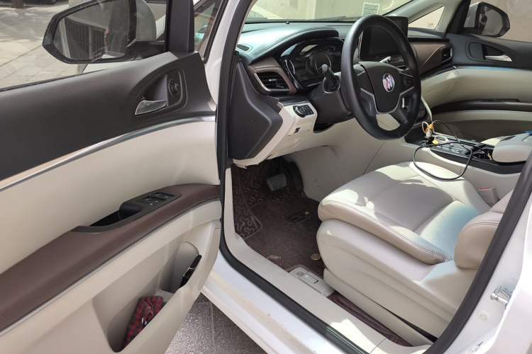 Used Buick GL8 2020 Land Cruiser Executive Class 652T Comfort Model Driver Seat
