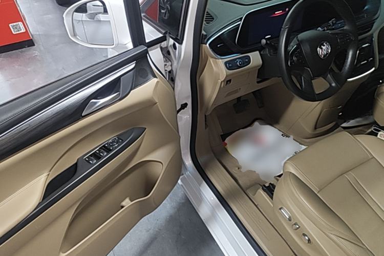 Used Buick GL8 2020 ES Land Cruiser 653T Luxury Model Driver Seat