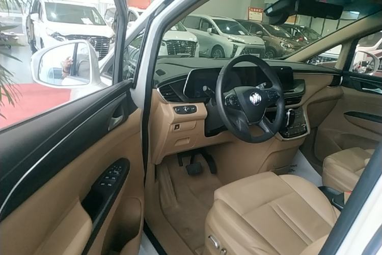 Used Buick GL8 2020 ES Land Cruiser 653T Luxury Model Driver Seat