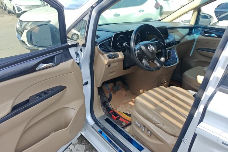Used Buick GL8 2020 ES Land Cruiser 653T Luxury Model Driver Seat
