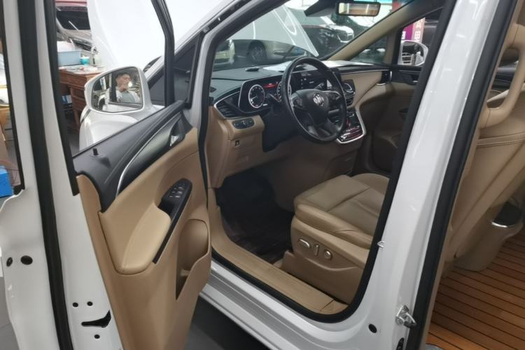 Used Buick GL8 2020 ES Land Cruiser 653T Luxury Edition Driver Seat