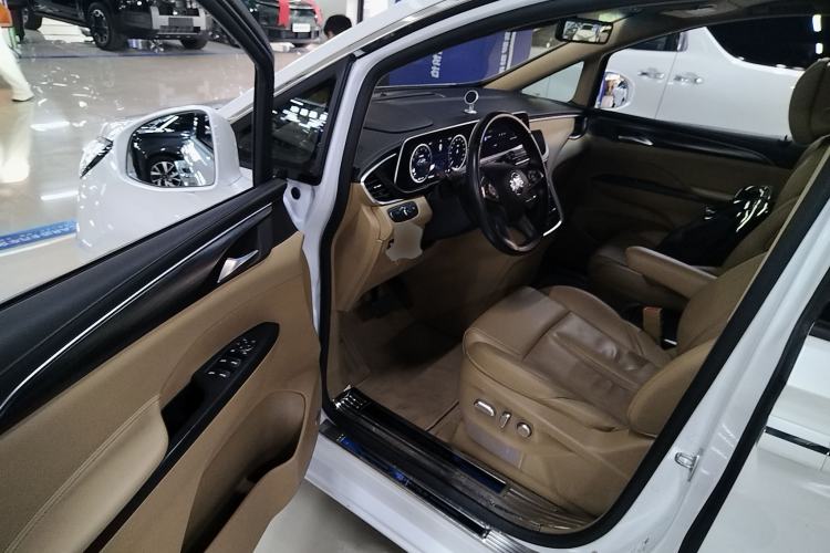 Used Buick GL8 2020 ES Land Cruiser 653T Flagship Model Driver Seat