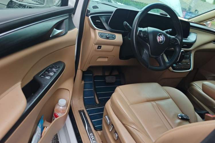 Used Buick GL8 2020 ES Land Cruiser 653T Flagship Model Driver Seat