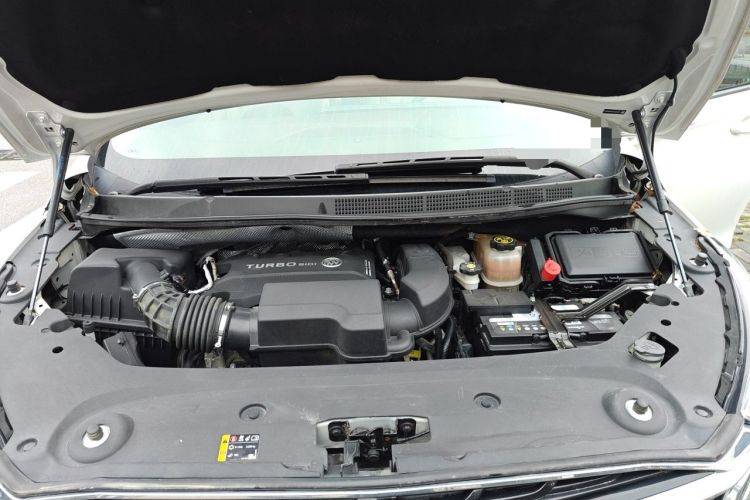 Used Buick GL8 2020 ES Land Cruiser 653T Comfort Edition Engine Bay