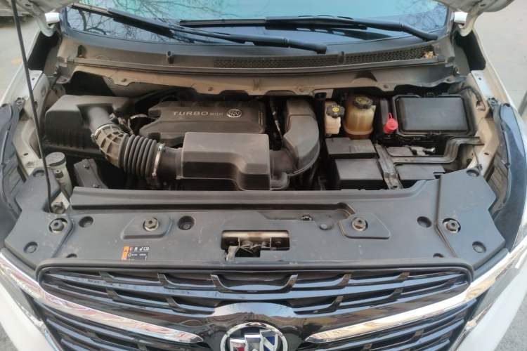 Used Buick GL8 2020 Land Business Class 652T Luxury Model Engine Bay