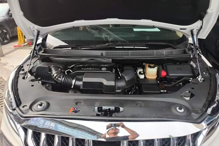 Used Buick GL8 2020 ES Land Cruiser 653T Luxury Edition Engine Bay