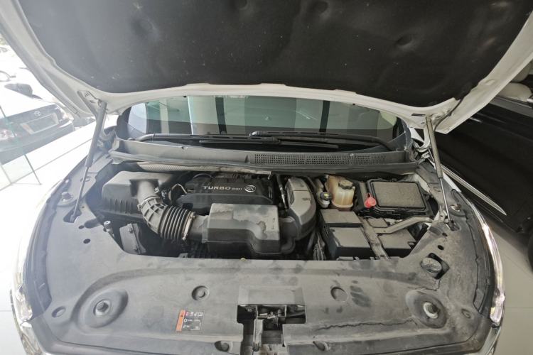 Used Buick GL8 2020 ES Land Cruiser 653T Luxury Edition Engine Bay