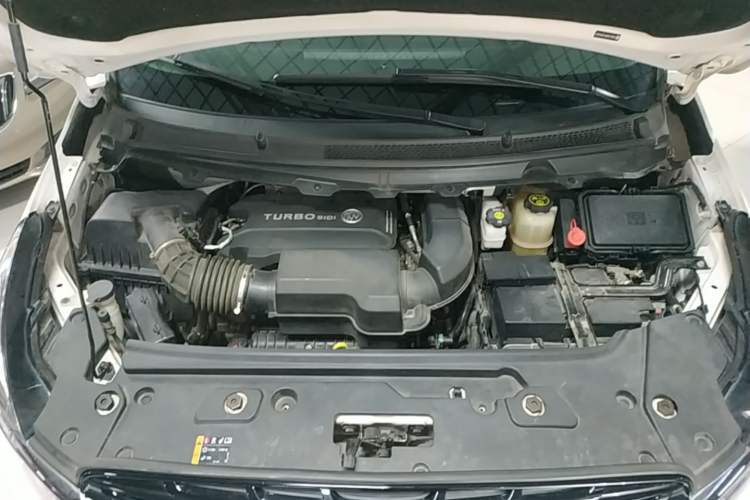 Used Buick GL8 2020 Land Business Class 652T Premium Model Engine Bay