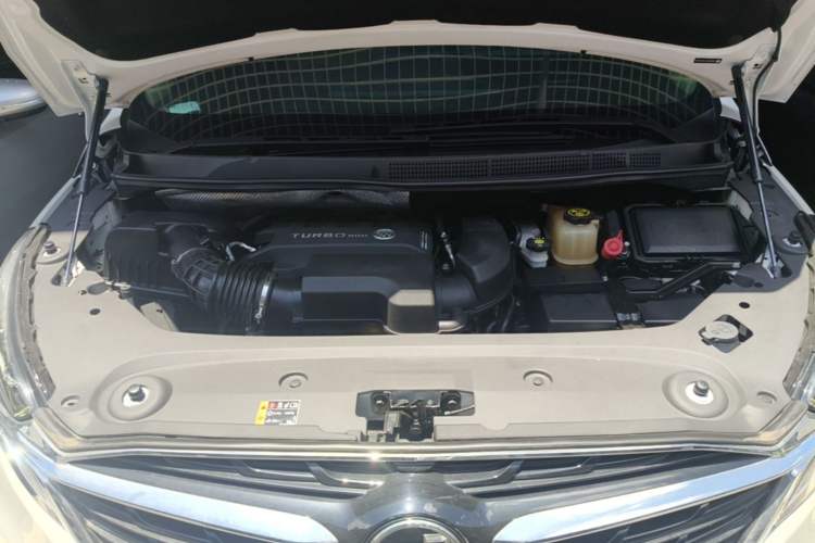 Used Buick GL8 2020 ES Land Cruiser 653T Luxury Edition Engine Bay
